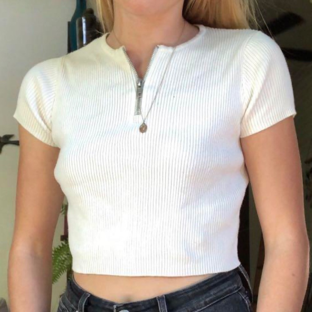 Brandy Melville Zipper Top T Shirt